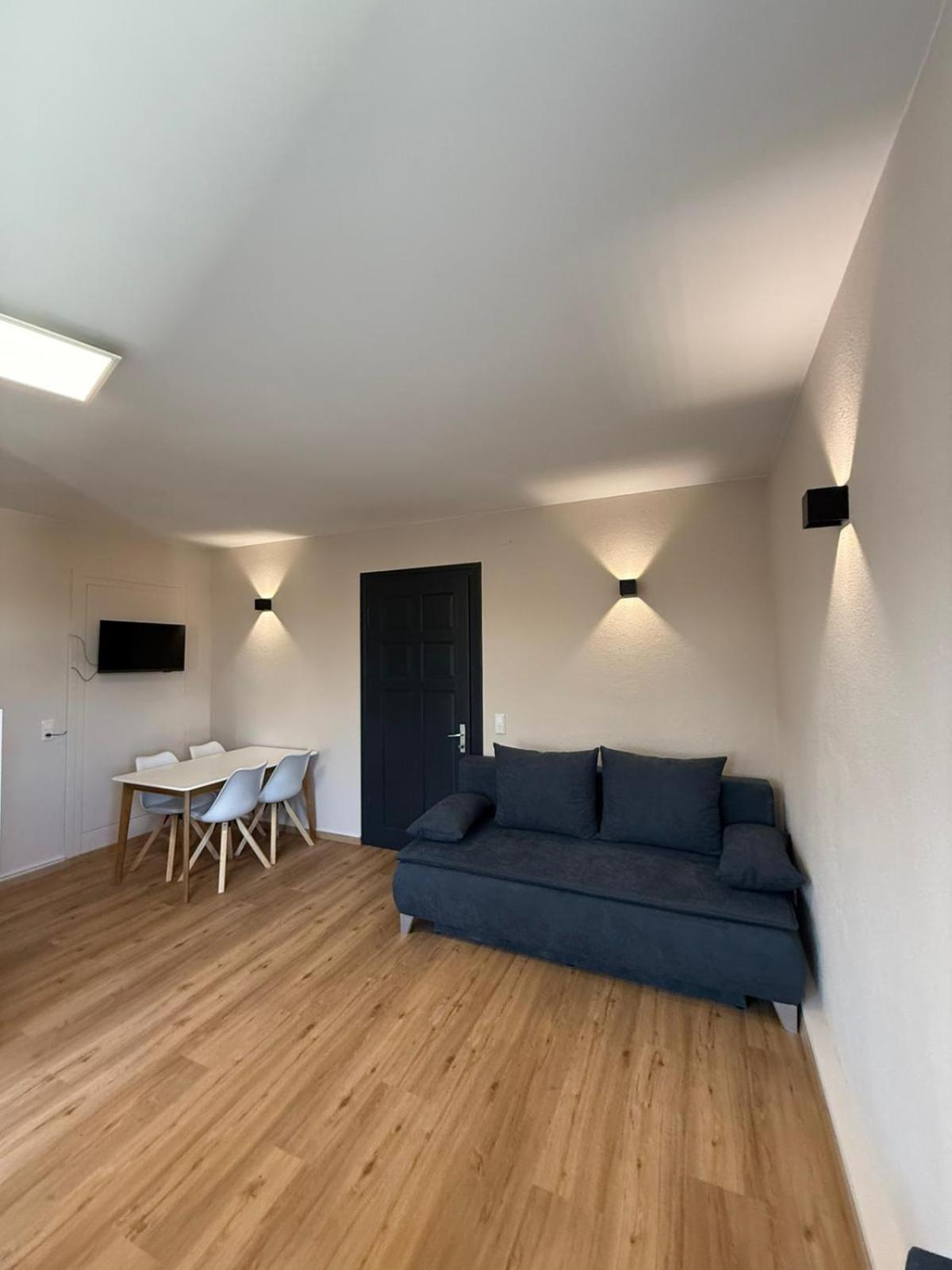 Crown Living Villa Blumenau Studios, Smarttv, Parkplatz Lustenau Exterior foto