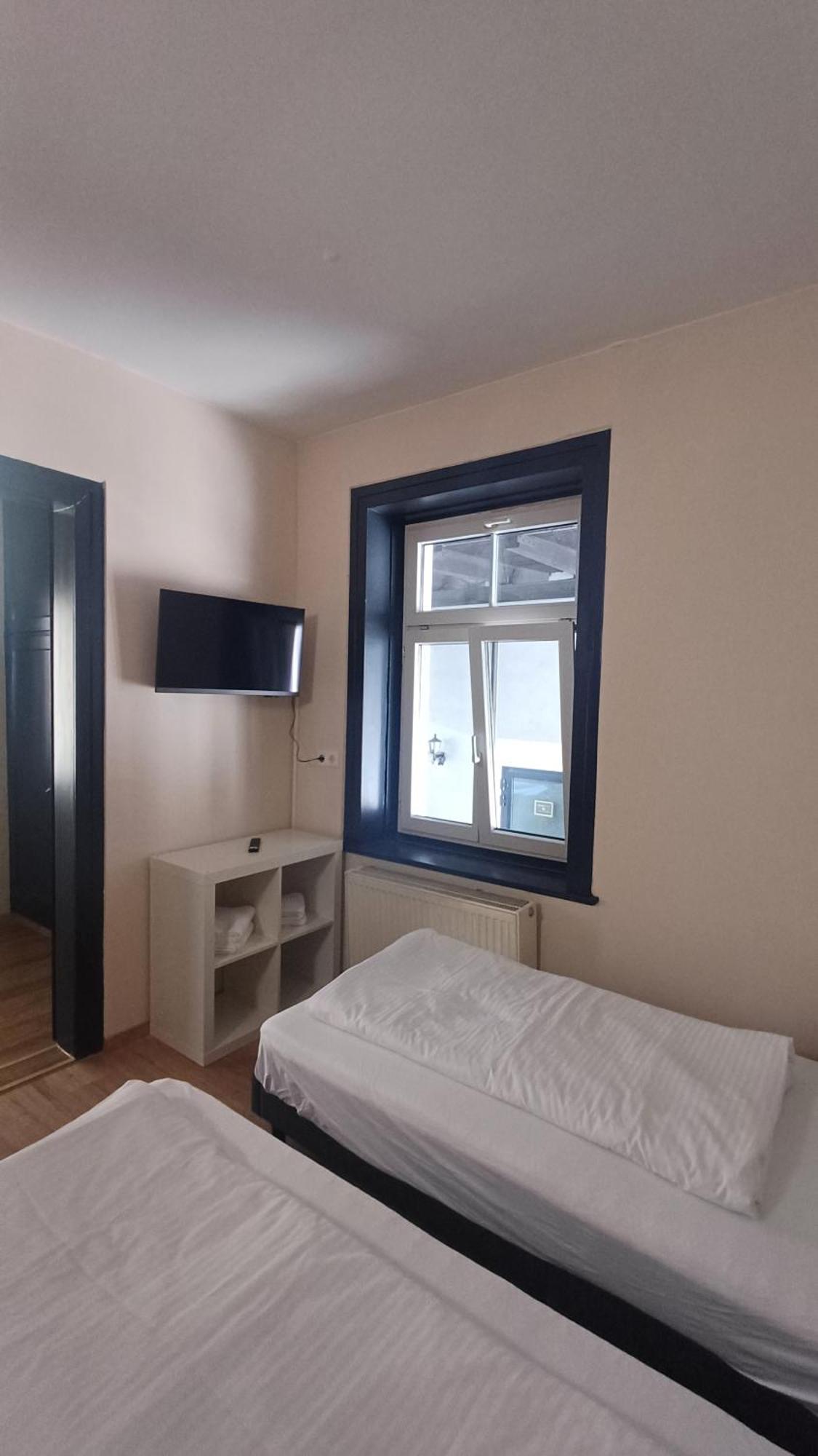 Crown Living Villa Blumenau Studios, Smarttv, Parkplatz Lustenau Habitación foto